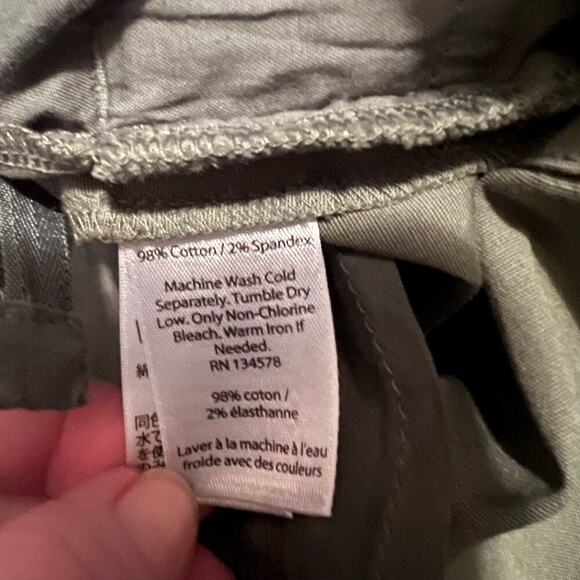 Vineyard Vines Green Skorts‎ with Tie in Front Size 2 - Picture 8 of 9